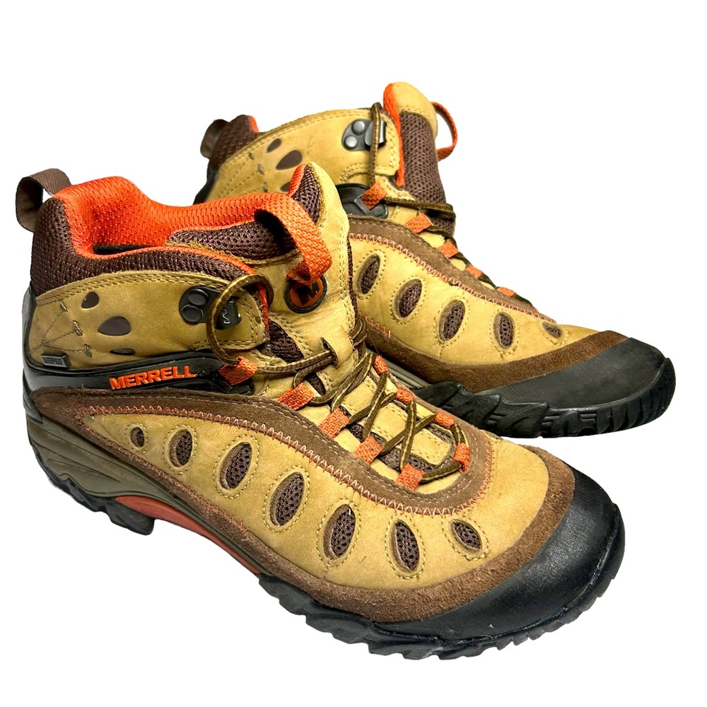 Merrill Womens Day Hiking Boots Sz 9 These fit more like an 8!